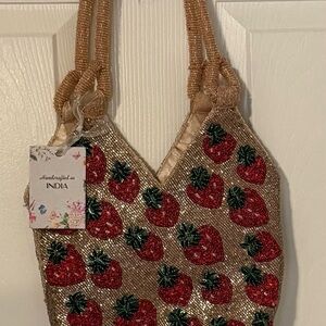 NWT TIK TOK VIRAL Made in India beaded STRAWBERRY shoulder bag
